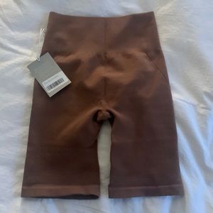 Everlane, seamless bike shorts, size x-small/small, new